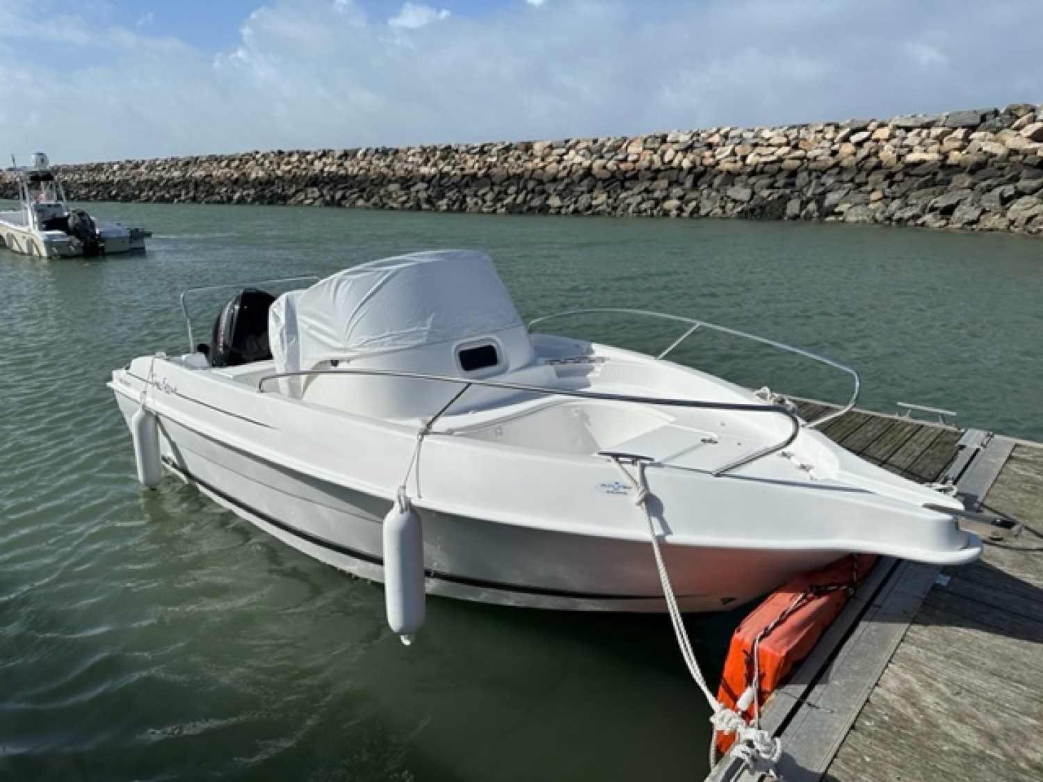 slider 0 B2 Marine Cap Ferret 572 Open